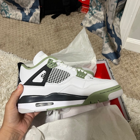 Jordan Retro 4 - Picture 1 of 4